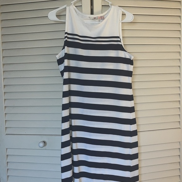 Vineyard Vines Dresses & Skirts - Vineyard Vines Striped‎ Nantucket shift dress XS NWT BLUE/White